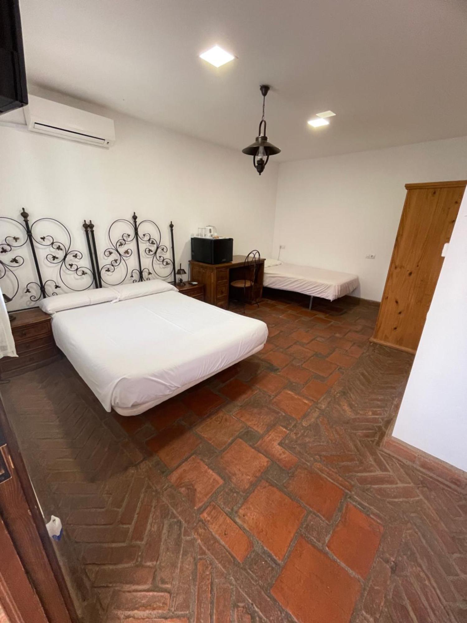 La Hacienda Del Marquesado Hotel Albunan ภายนอก รูปภาพ