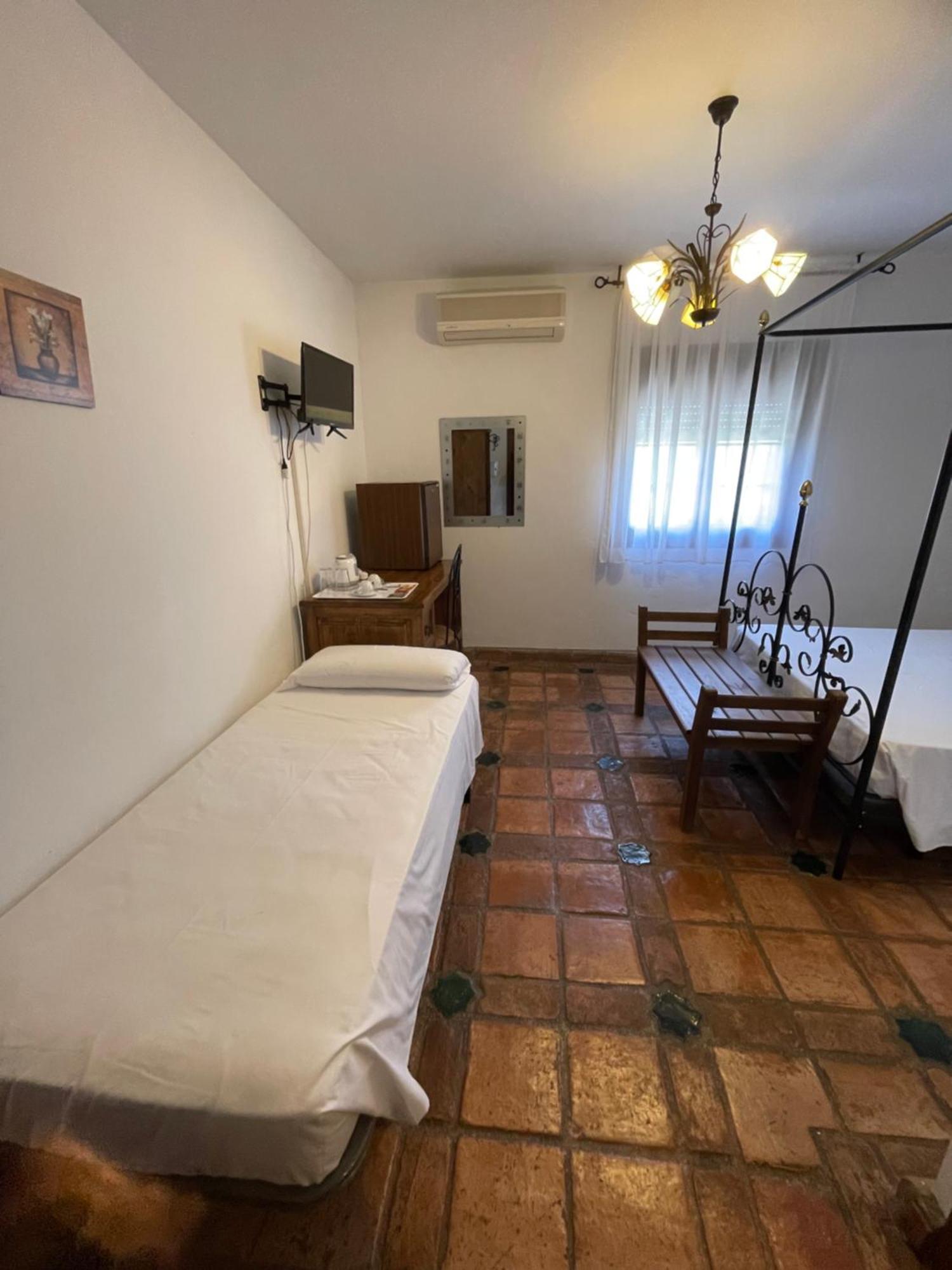 La Hacienda Del Marquesado Hotel Albunan ภายนอก รูปภาพ
